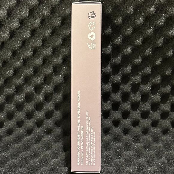 ILIA Beauty Fullest Volumizing Mascara - Picture 3 of 9